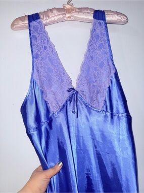 Jones New York Satin Lace Slip Dress *small minor stain in last pic hard to see